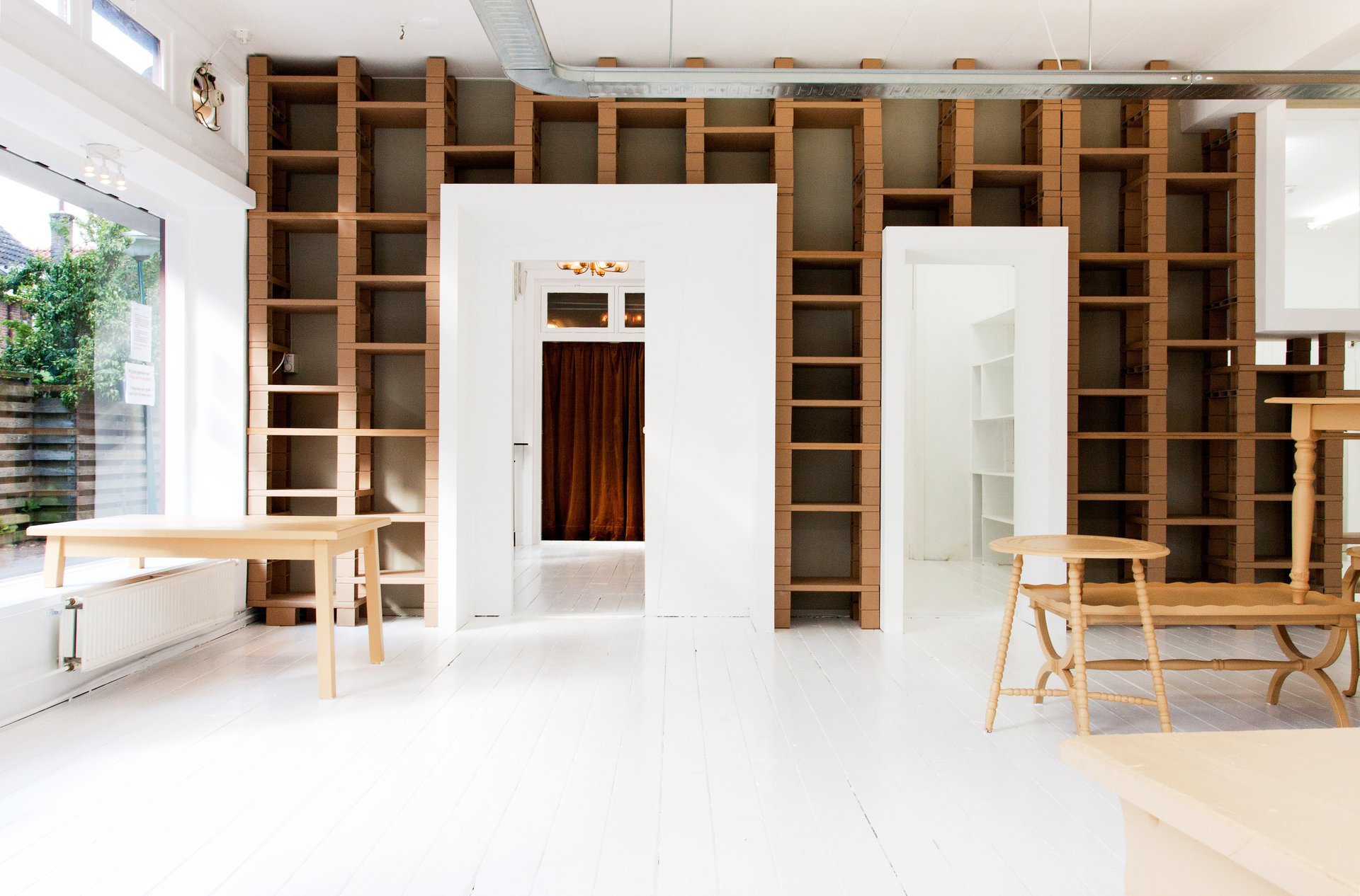 Furniture assembly