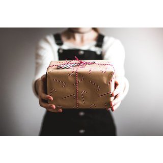 Suggestion of gifts to offer